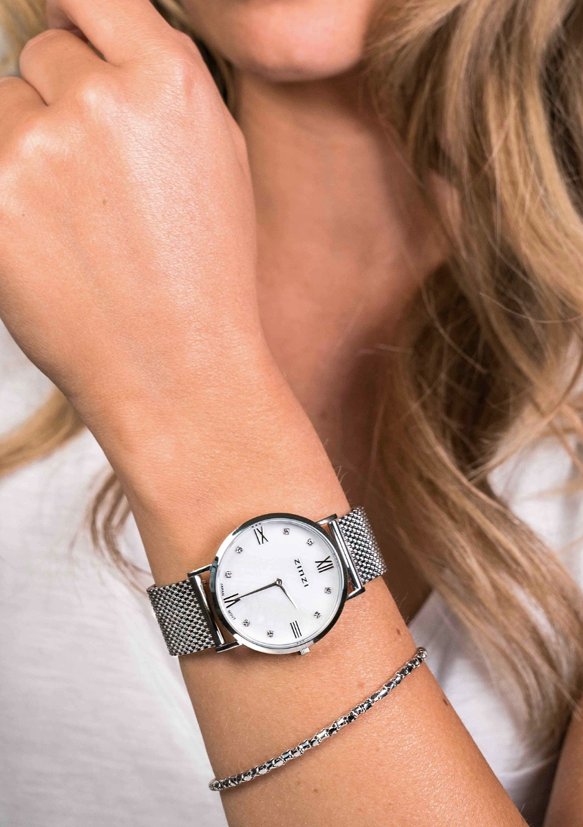 ZINZI Roman horloge witte parelmoer wijzerplaat, witte zirconia's bij uuraanduiding, stalen mesh band 34mm extra dun ZIW521M
