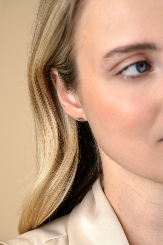 8mm ZINZI Gold 14 krt gouden veer oorknoppen ZGO522