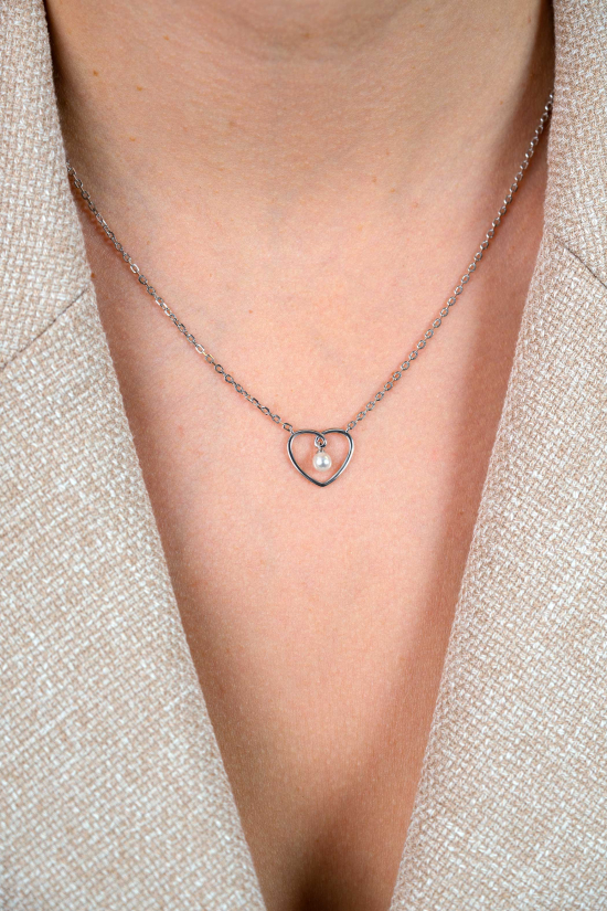 ZINZI zilveren ketting met opengewerkt hart (12mm) en bungelend witte parelhanger 42-45cm ZIC2865