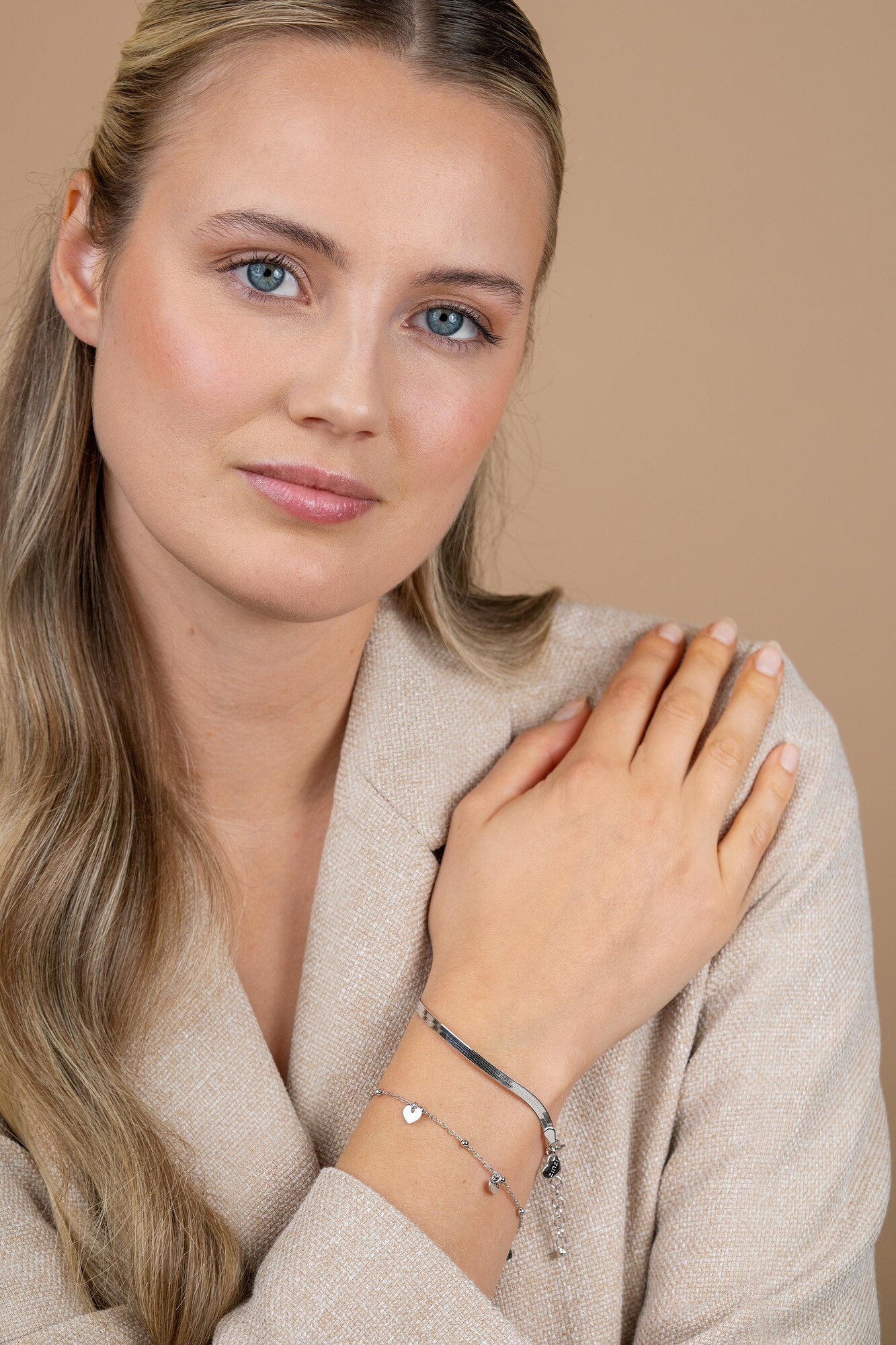 Xmas Giftset: Twee sierlijke zilveren armbanden in één stijlvolle set. Perfect om cadeau te geven. (ZIA2531 en ZIA2292) GIFTSET18