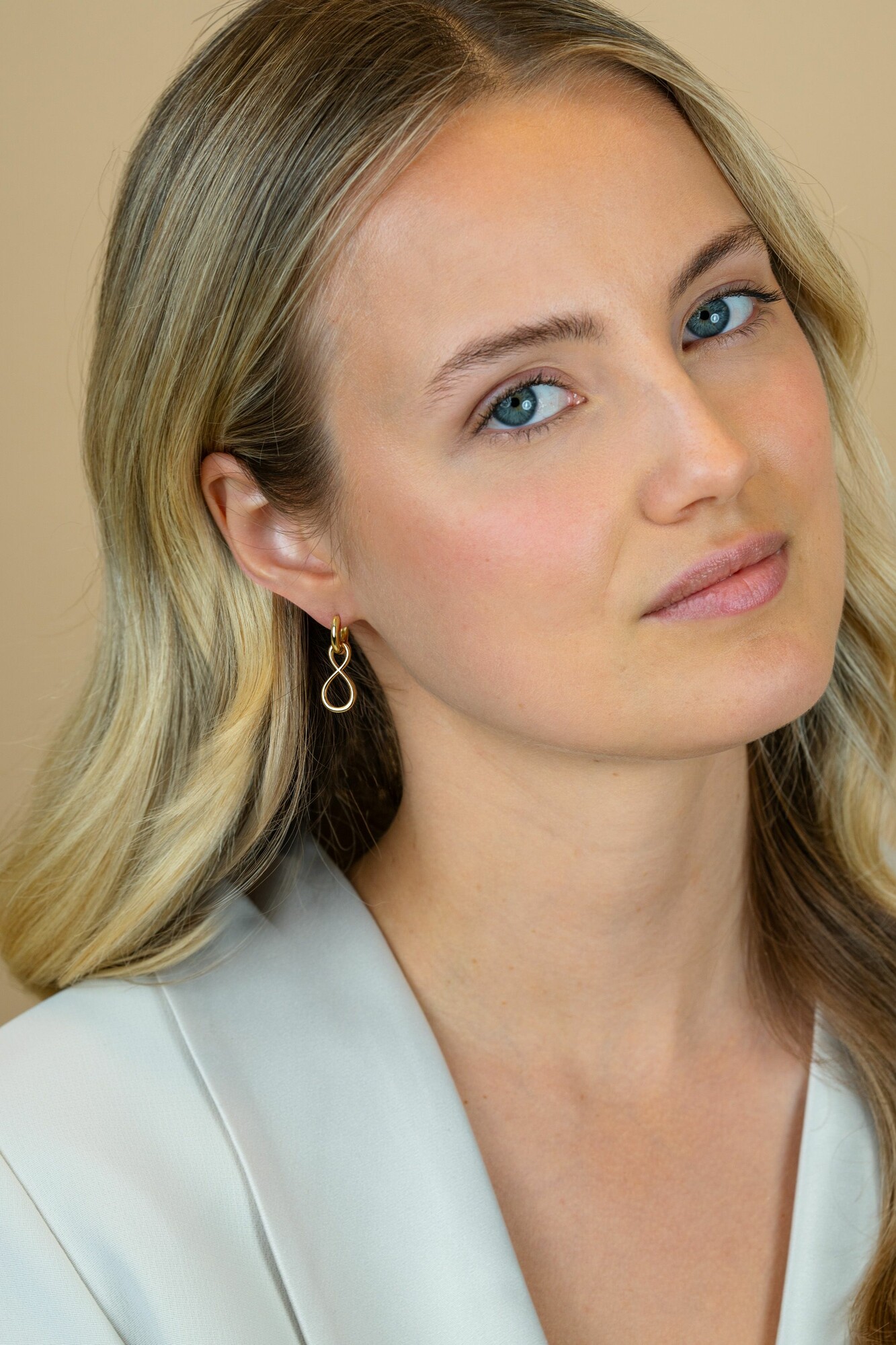 20mm ZINZI gold plated zilveren oorbedels infinity ZICH2717G (zonder oorringen)