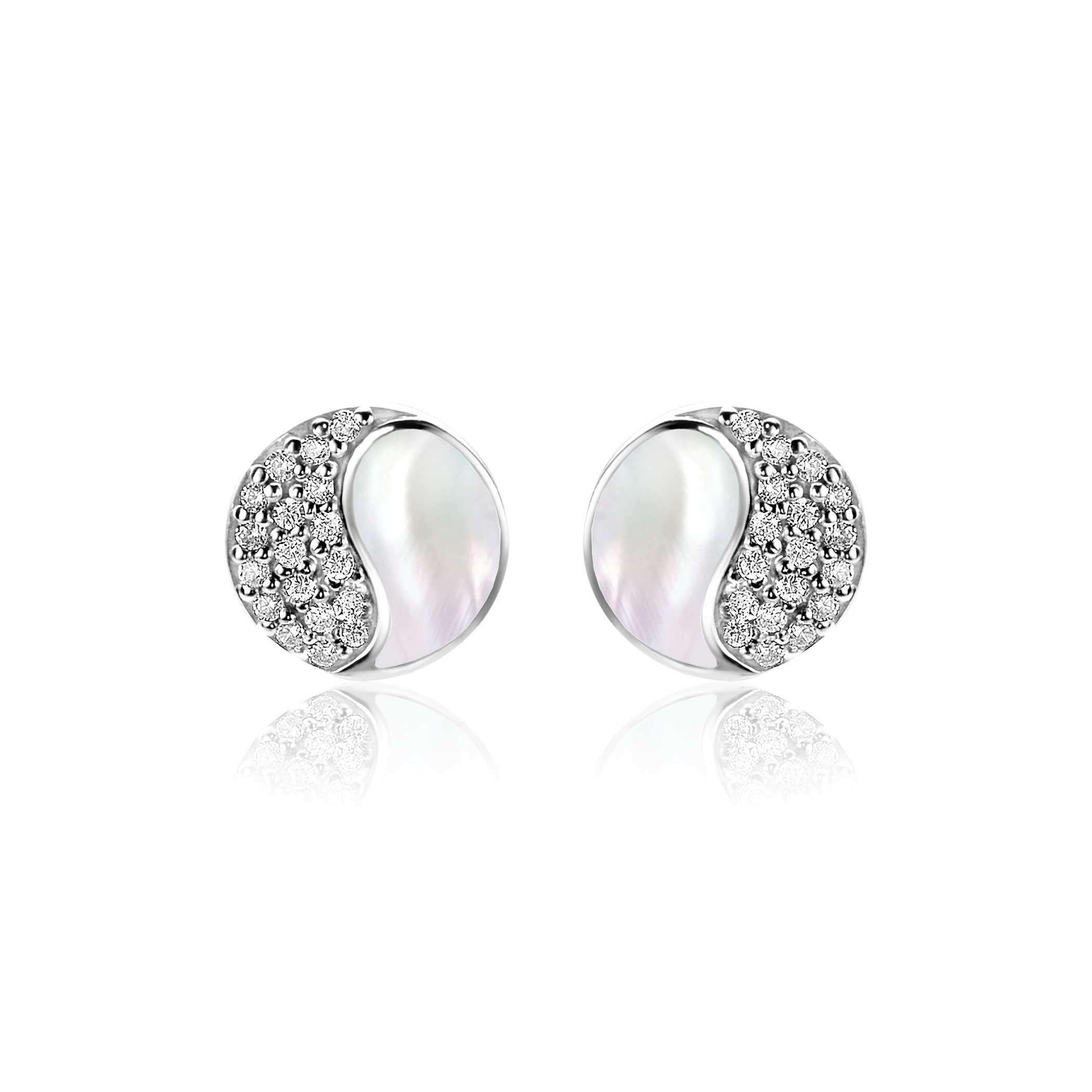 9mm ZINZI zilveren Yin Yang oorstekers, bezet met parelmoer en witte zirconia's. Yin Yang staat symbool voor: balans, harmonie, dynamiek en verbondenheid ZIO2423