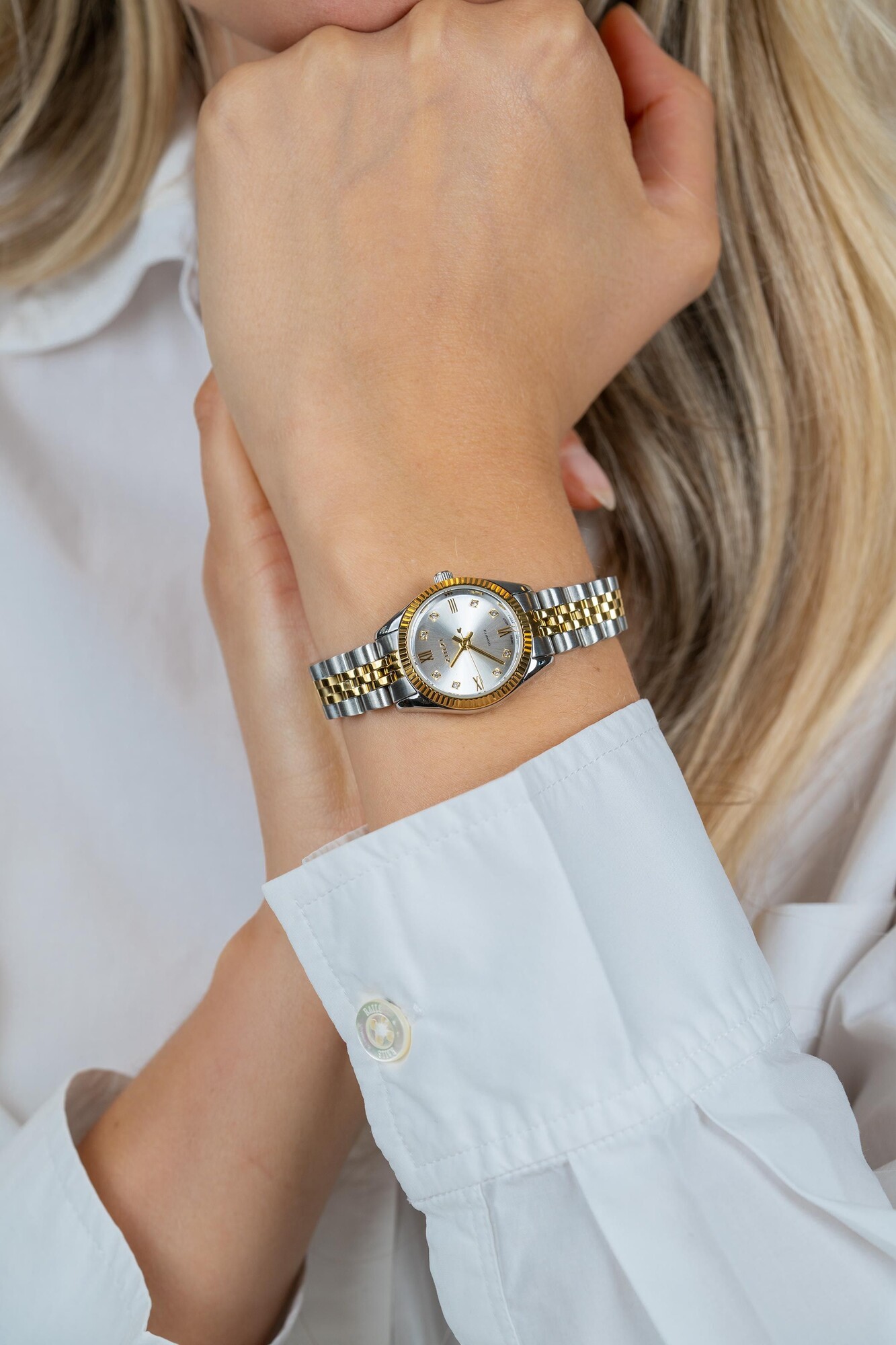 ZINZI Mini Iconic horloge 24mm met zilverkleurige wijzerplaat, witte zirkonia's als uur-aanduiding en stalen kast en bicolor band, Japans uurwerk ZIW2733
