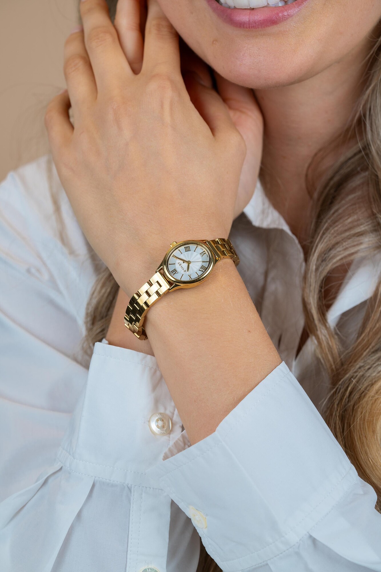 ZINZI Belle Ovale 26mm geelgoudkleurig horloge zilverkleurige wijzerplaat en stalen schakelband, Japans uurwerk ZIW2933
