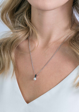 ZINZI zilveren witte parelhanger met zwarte baquette geslepen zirconia ZIH2135Z