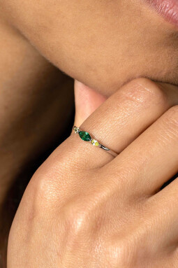 ZINZI zilveren ring bezet met ovale zirconia's in groen en geel ZIR2499