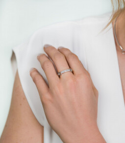 ZINZI zilveren schitterende ring witte zirconia's ZIR1945