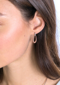 ZINZI zilveren oorsieraden 25mm in 14K rosé verguld open druppelvorm witte zirconia ZIO2125
