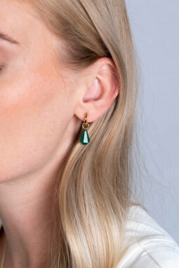 ZINZI zilveren oorbedels 14K geel verguld in kegelvorm met groen agaat 8mm ZICH2256G. (zonder oorringen).
