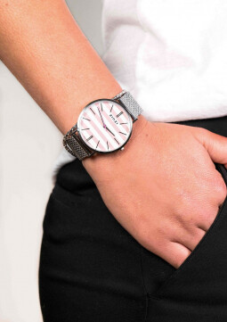 Zinzi Retro horloge roze-wit gestreepte wijzerplaat zilvergekleurde kast stalen mesh band 38mm extra dun ZIW419M
