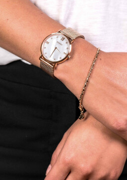 ZINZI Roman horloge  witte parelmoer wijzerplaat, witte zirconia's bij uuraanduiding en roségoudkleurige kast, rosé stalen mesh band 34mm extra dun ZIW522M