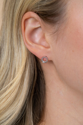 8mm ZINZI zilveren oorstekers in bolletjesvorm met een sprankelend zirkonia-bolletje ZIO2817