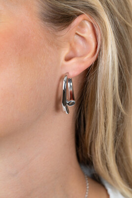 35mm ZINZI zilveren grote oorringen in organische druppelvorm met vloeiende lijnen en handige bovensluiting ZIO2786