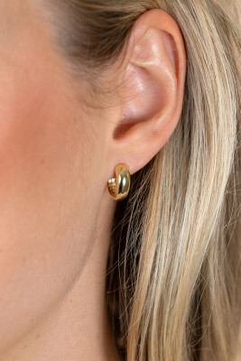 13,5mm ZINZI goldplated zilveren gladde oorringen met brede ronde buis 5mm met luxe klapsluiting ZIO2791G