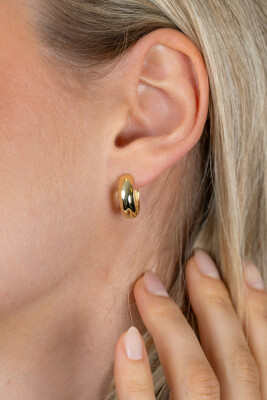 15,5mm ZINZI goldplated zilveren gladde oorringen met brede ronde buis 5mm met luxe klapsluiting ZIO2792G